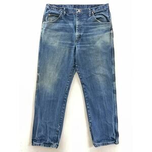 Wrangler Men’s Relaxed Fit Jeans Medium Wash Classic Denim 36x30